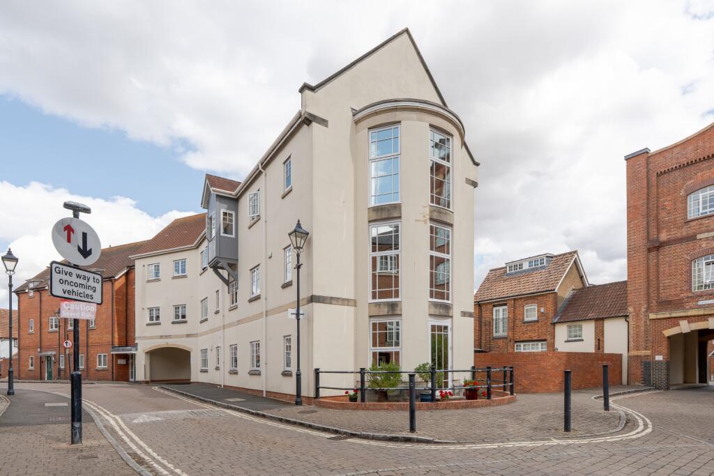 Main image of property: Coopers Lane, Abingdon, OX14