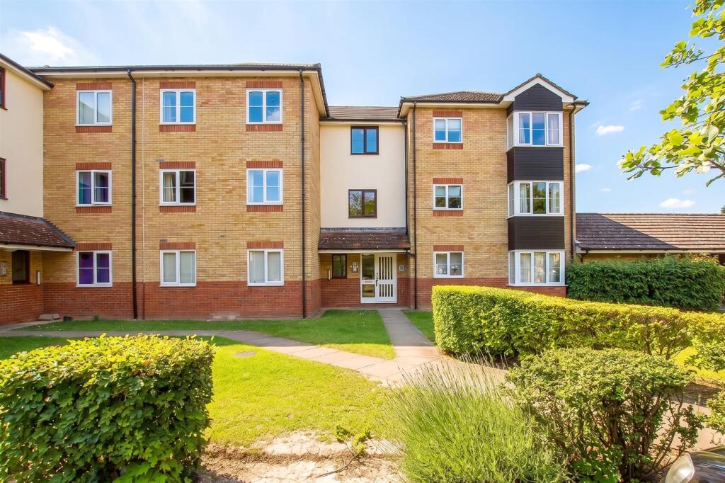 Main image of property: Tamarin Gardens, Cambridge