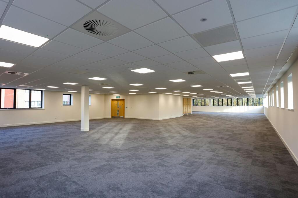 61125  Wolverhampton BP  GROUND STILLS 19.jpg
