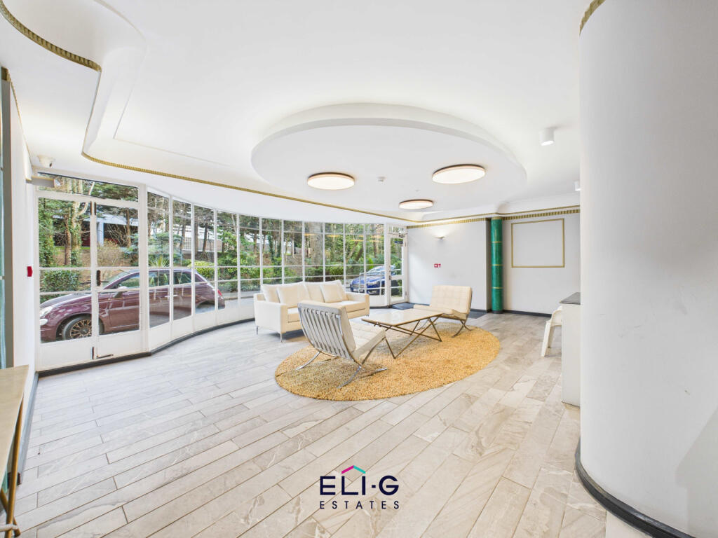 5-bed flat on Riverside Drive, Golders Green Road, NW11, £1,000,000