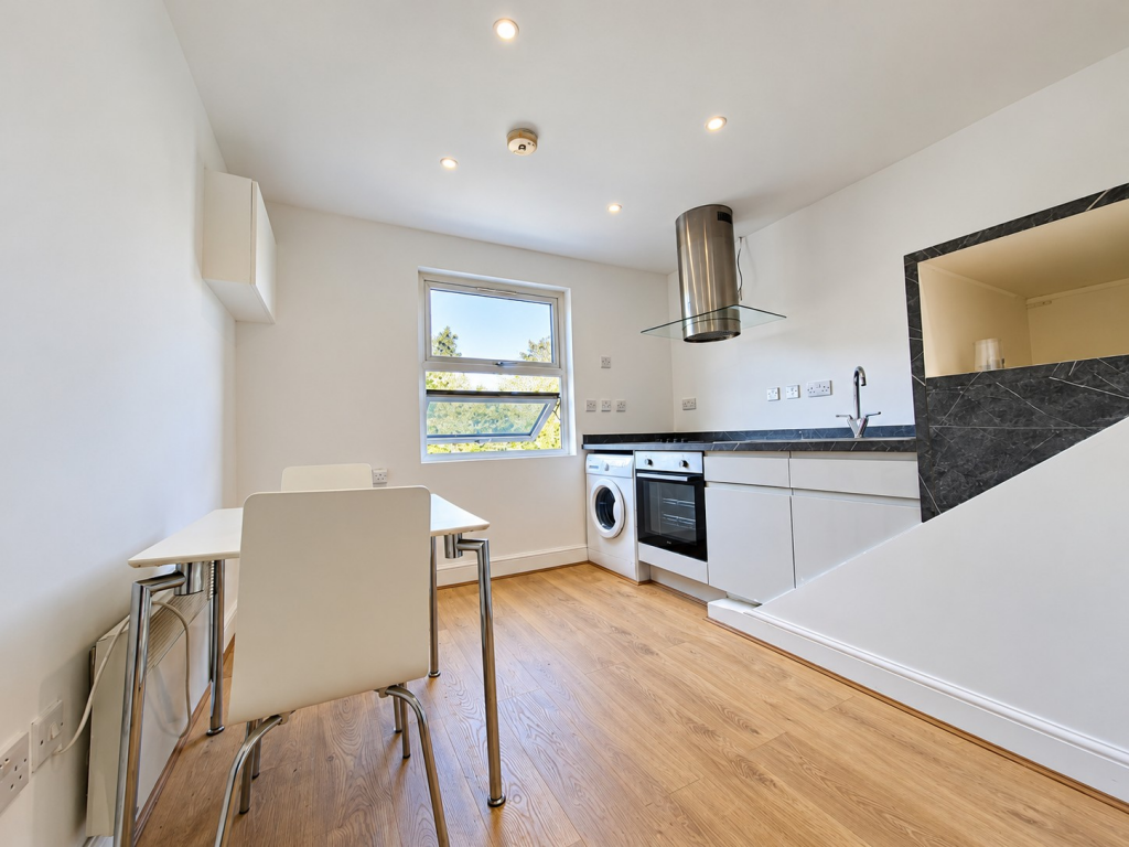 Apartment in London - View 4