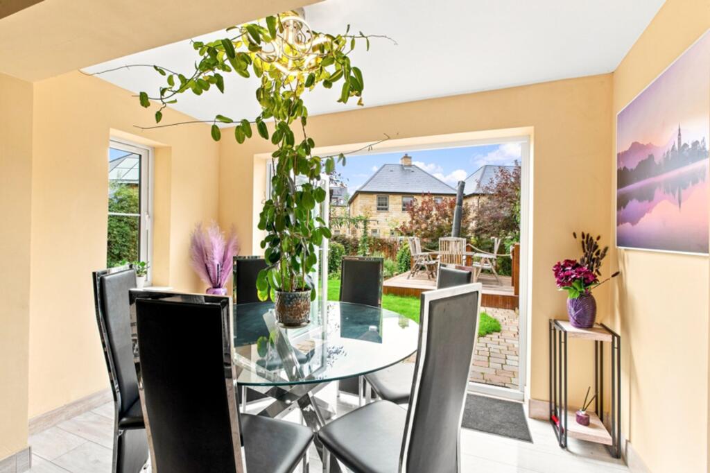 House in Bradford, Burley - More