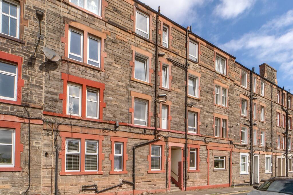 Main image of property: 36/5 Hawthornvale, Newhaven, Edinburgh, EH6 4JN
