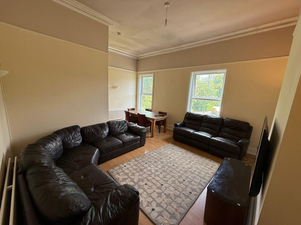 House in Manchester, Greater Manchester - View 2
