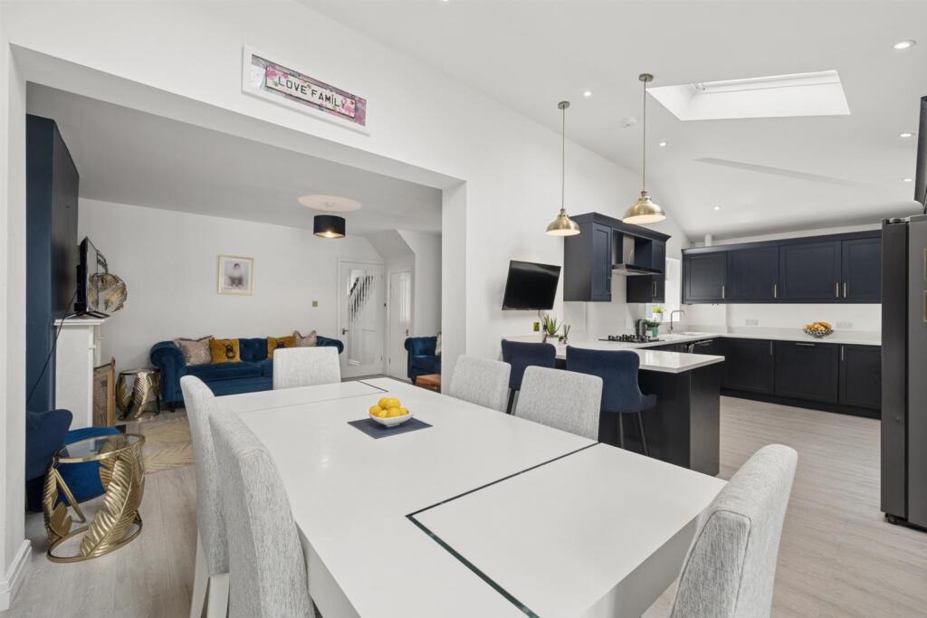 Bloomsbury Lane, Timperley, Altrincham – pohled 5