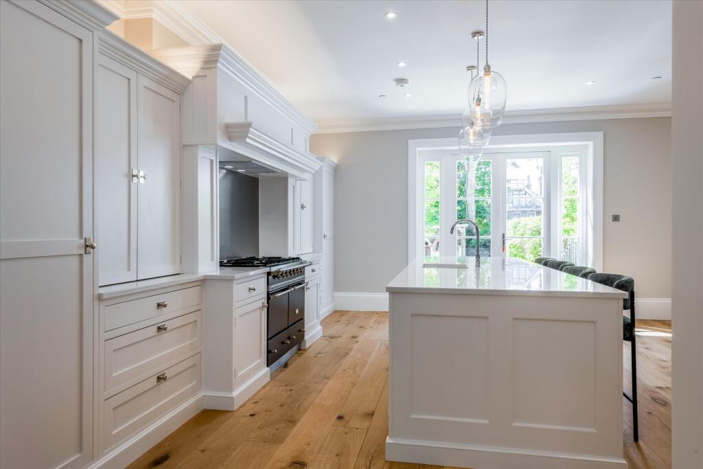 House in Tunbridge Wells, St James - View 5