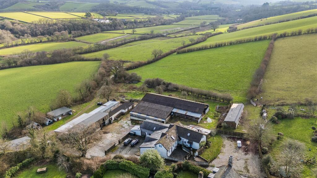 Main image of property: Dunsford, Exeter