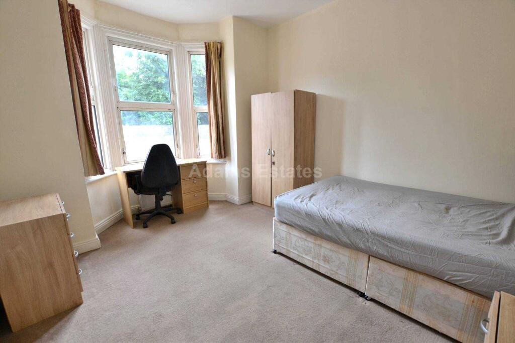 House in Reading - View 3