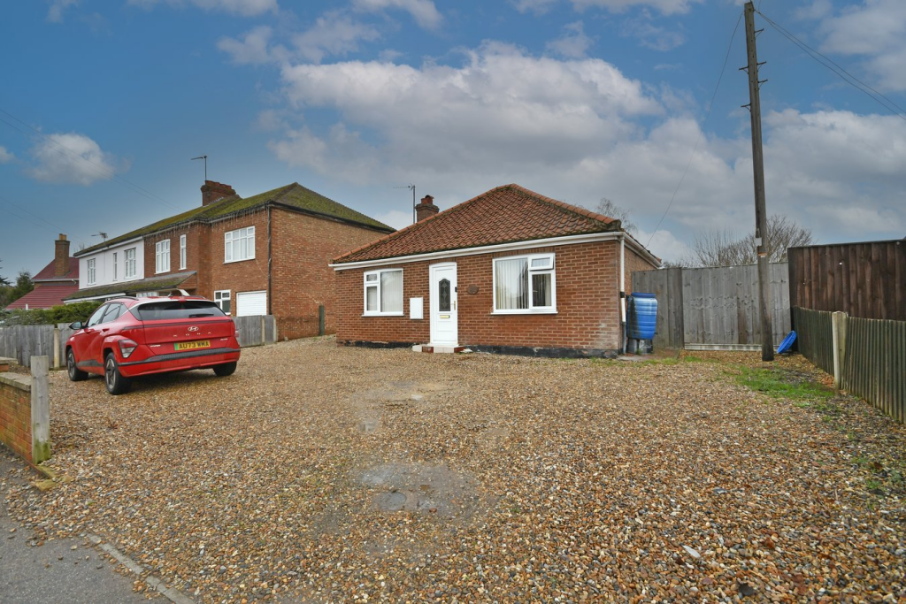 Main image of property: Clenchwarton Road, West Lynn, King's Lynn, PE34