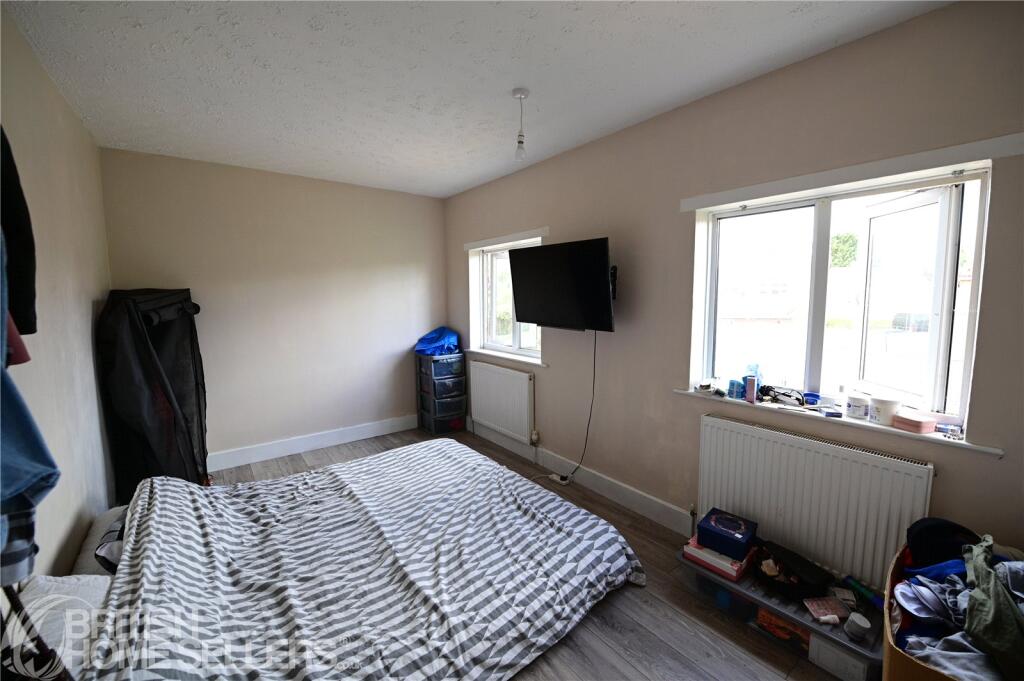 House in Northampton - View 5