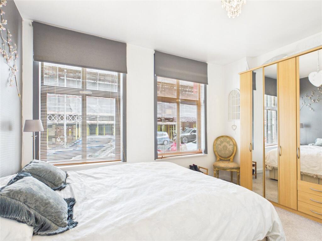 Apartment in Liverpool - View 5