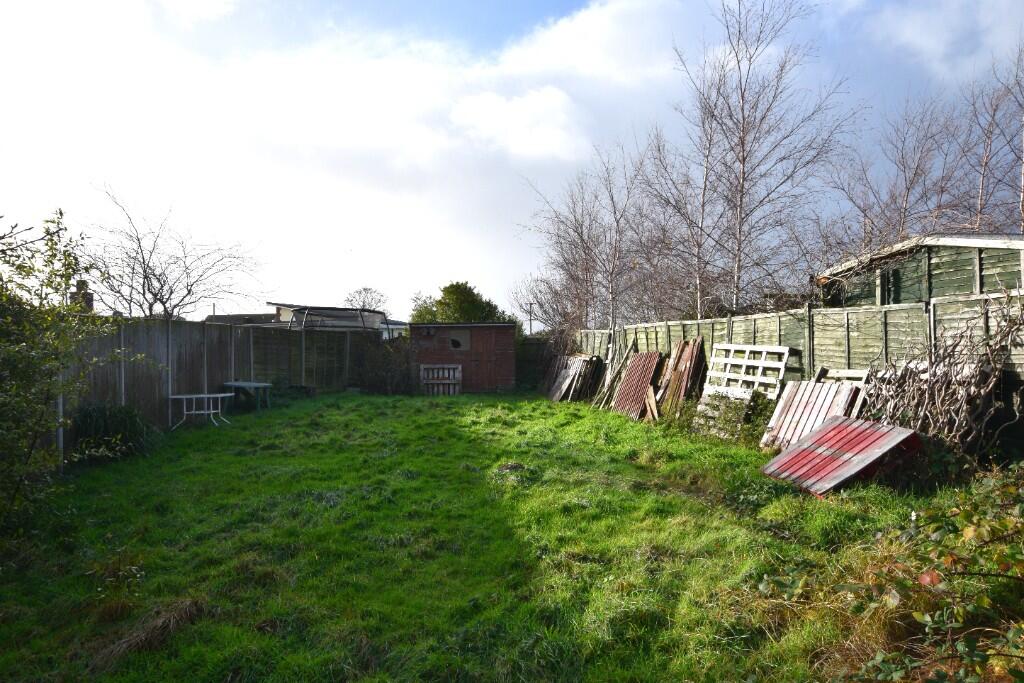 Maresfield Drive, BN24 photo 2