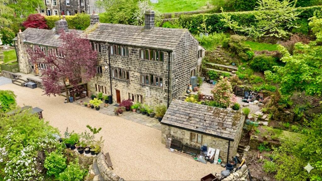 Main image of property: Lumbutts, Todmorden, OL14