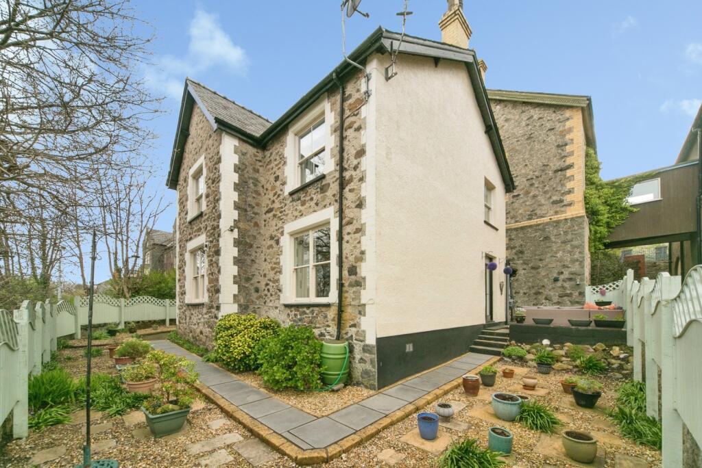 Main image of property: Penmaenmawr Road, Llanfairfechan, Conwy, LL33