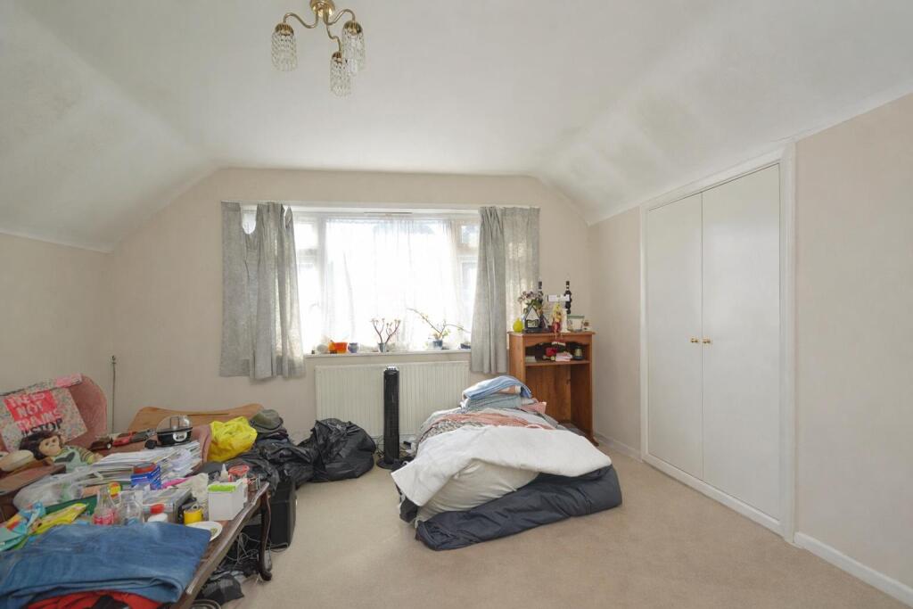 Modernisation Required * Lake - View 6