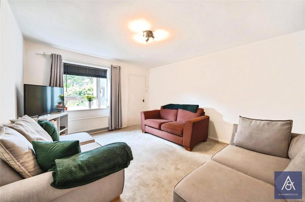 Bannerman Drive, Brackley, Northamptonshire - View 5