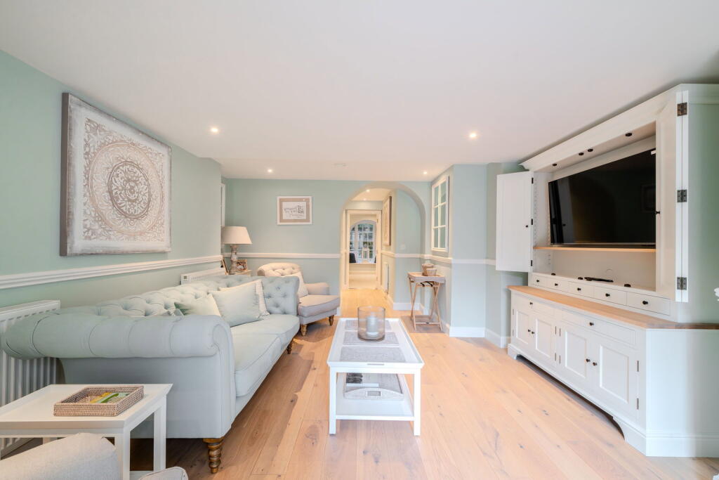 Main image of property: Great Pulteney Street, Bath, Somerset, BA2 4DW
