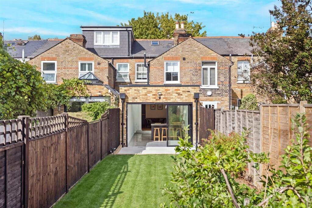 House in Slough - View 5