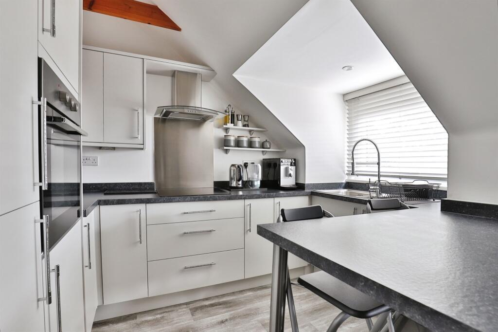 Apartment in Bournemouth - View 3
