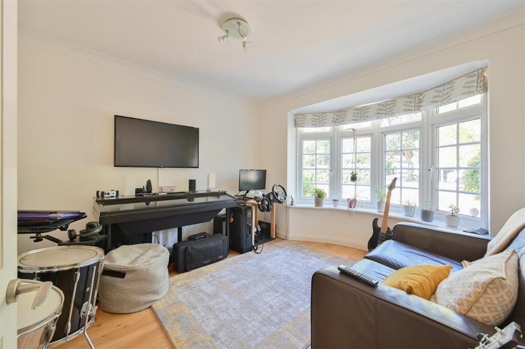 House in St Albans, Wheathampstead - View 5