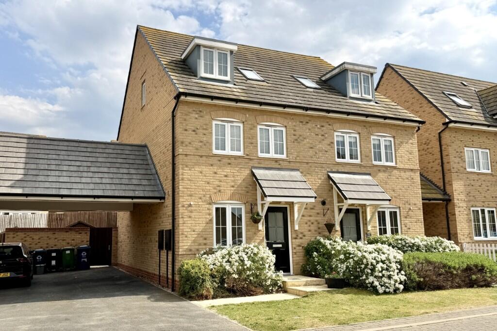 Main image of property: 4 Norris Drive, Godmanchester, Cambridgeshire. PE29 2NW
