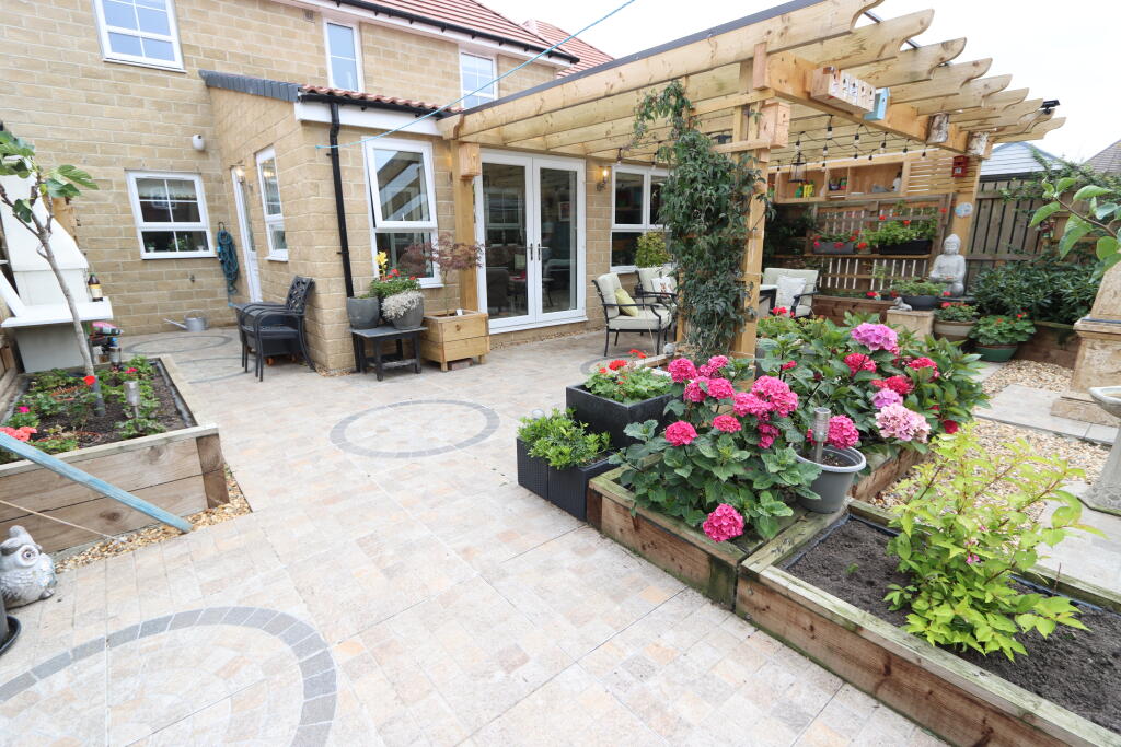 12 Barley Way photo 2