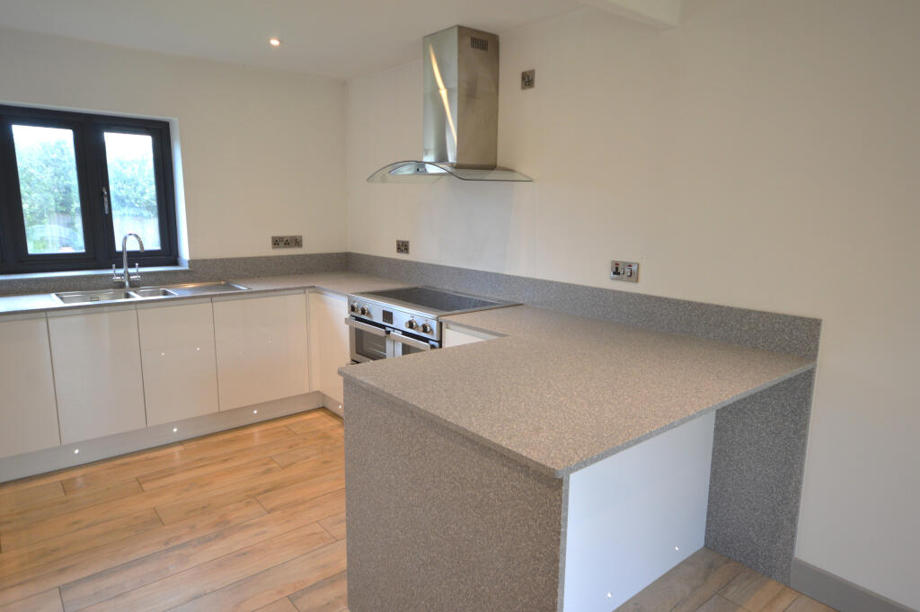 House in Brimfield, Herefordshire - View 5