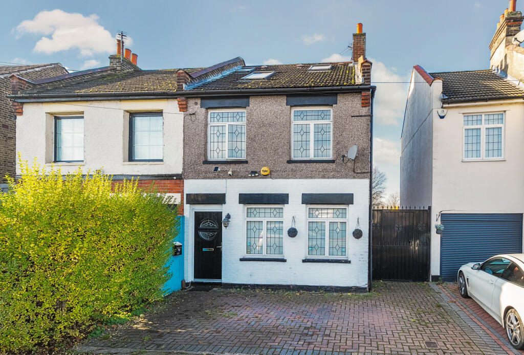 Main image of property: Pretoria Road, Romford, RM7