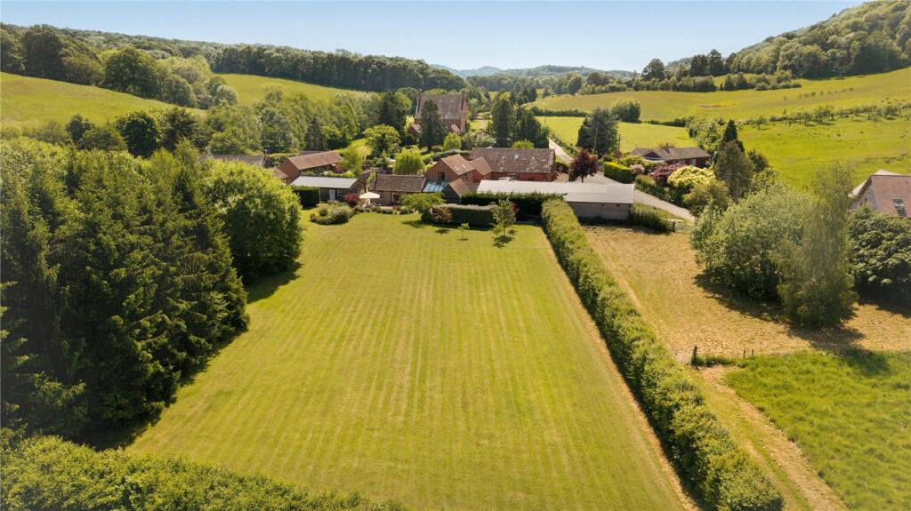 Batchcombe Lane, Storridge, Malvern, Herefordshire, WR13 photo 2