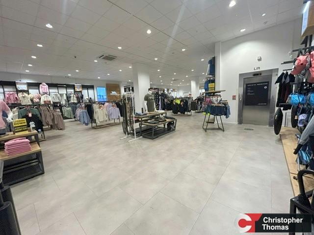 First Floor retail showing lift ii.jpg