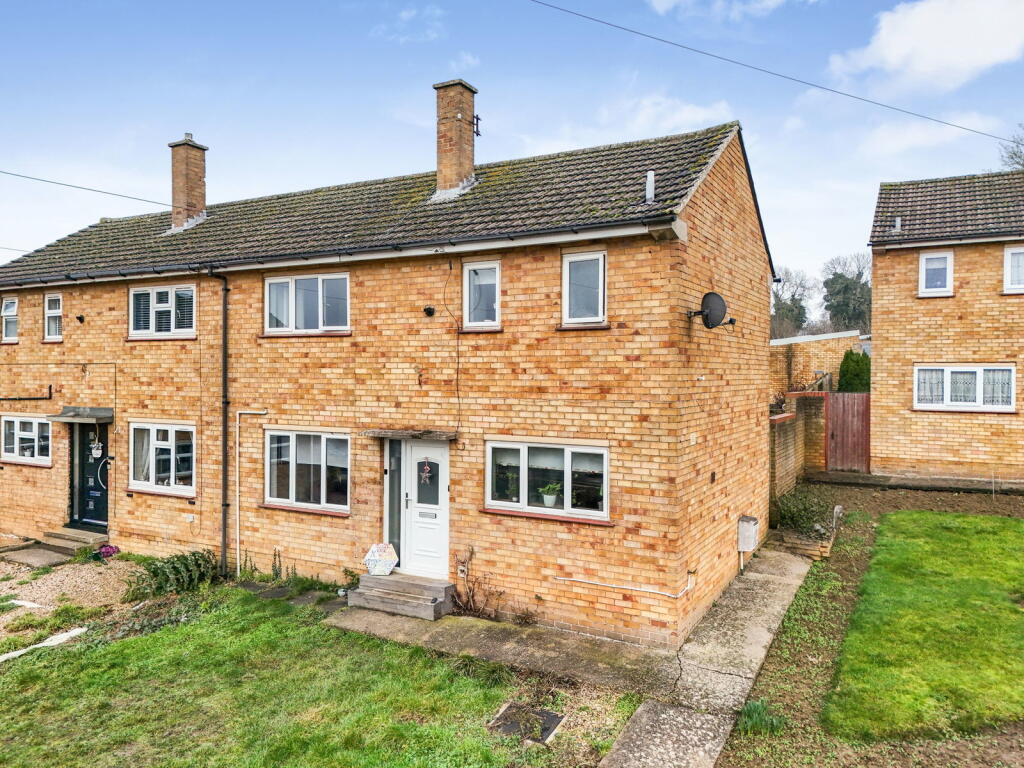 House in Barton Seagrave, North Northamptonshire - View 2