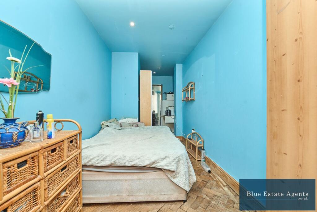 House in London - View 4