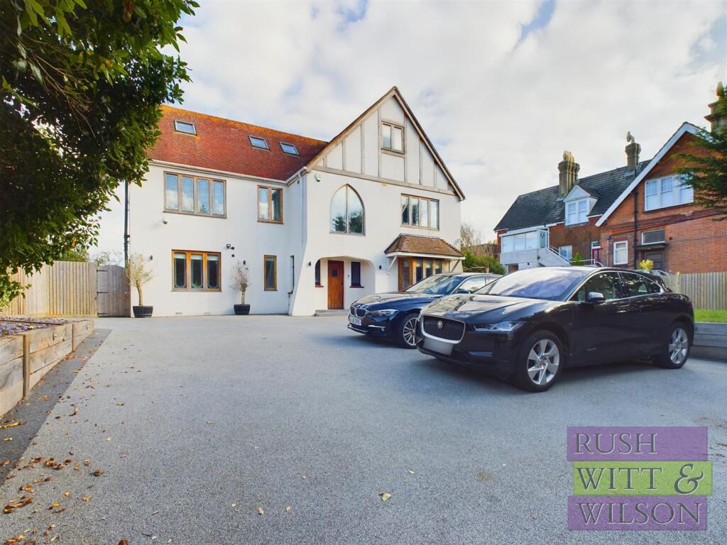 5-bed detached on Filsham Road, St. Leonards-On-Sea, £800,000
