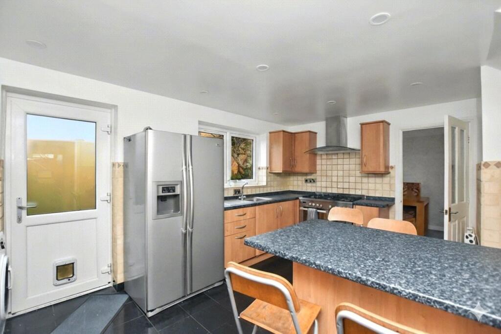 Additional image 9 of Cavalier Drive, Apperley Bridge, Bradford, West Yorkshire