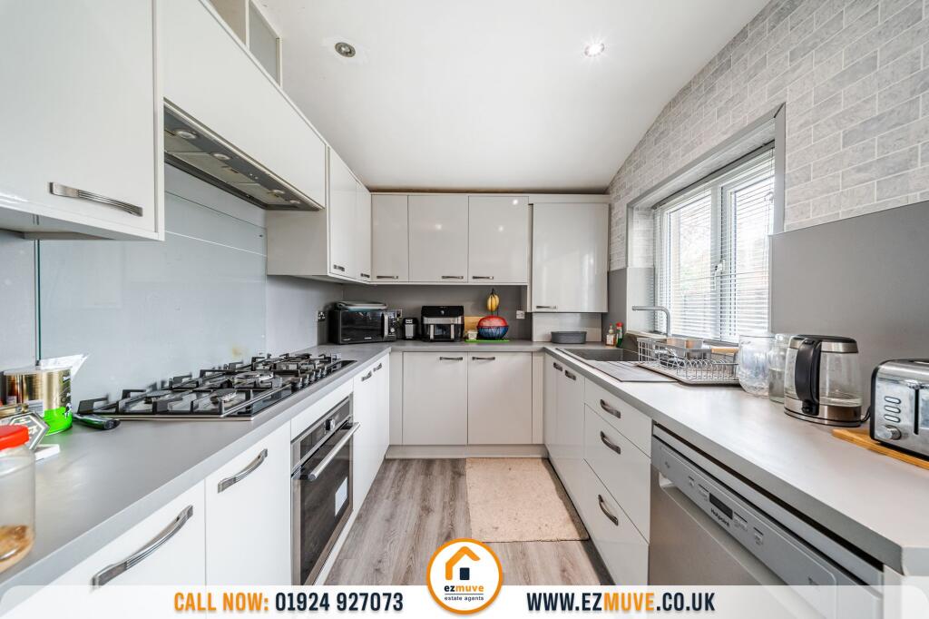 House in Kirklees, West Yorkshire - View 2