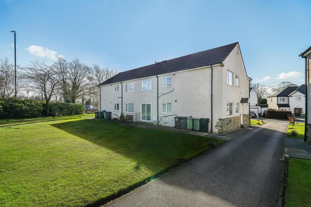 Tranfield Close, Guiseley, Leeds photo 2