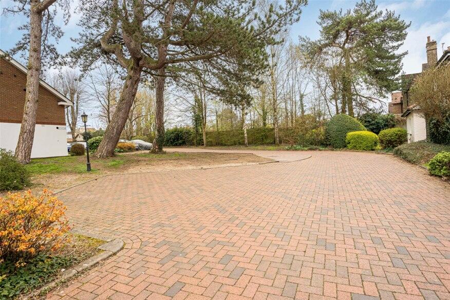 Additional image 13 of Milton Road, Harpenden, AL5