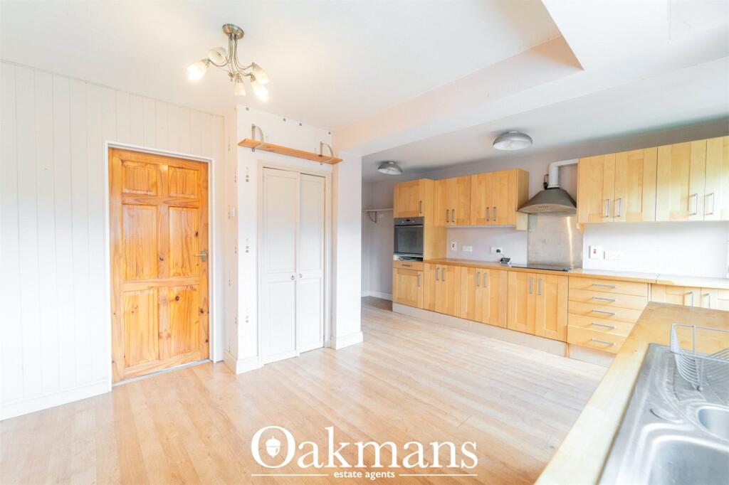 House in Dudley, Hurst Green - More