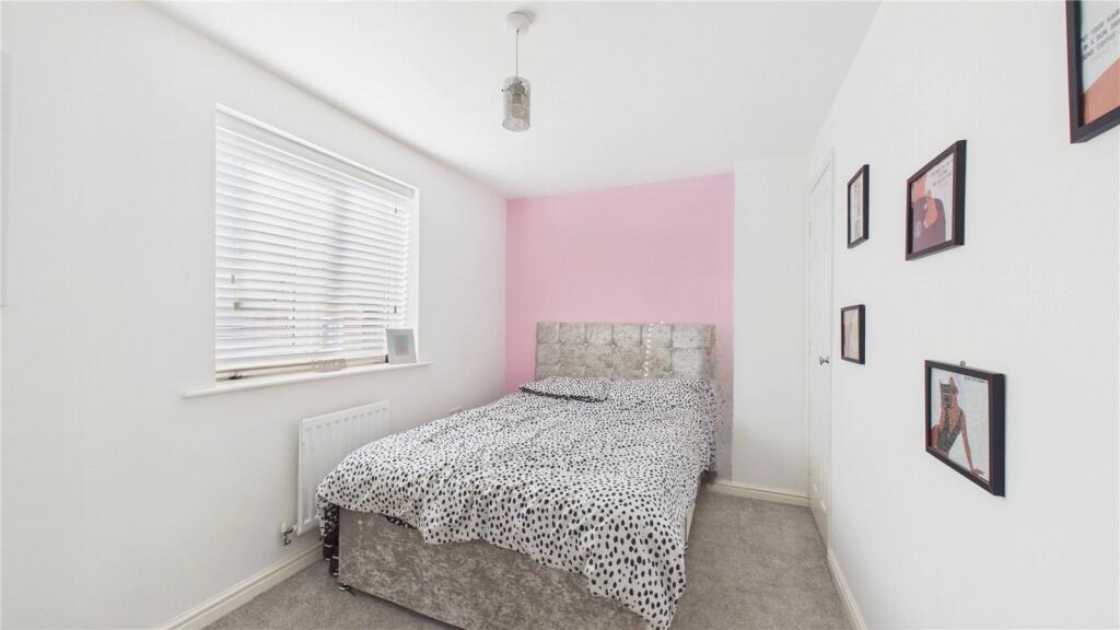 House in Stockton-on-Tees - More