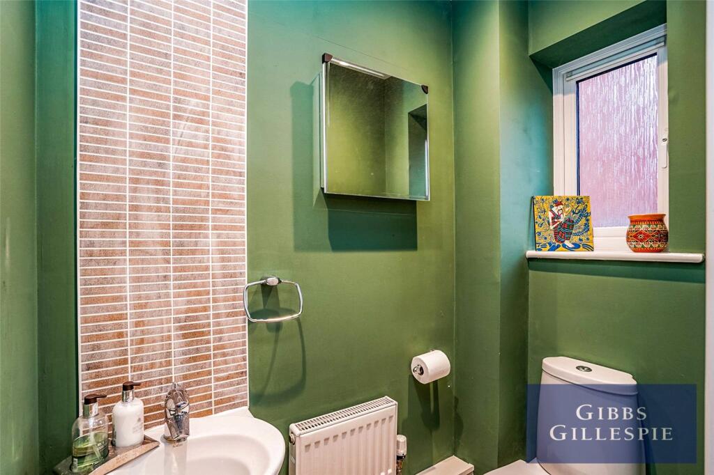 House in Hemel Hempstead, Little Chalfont - More