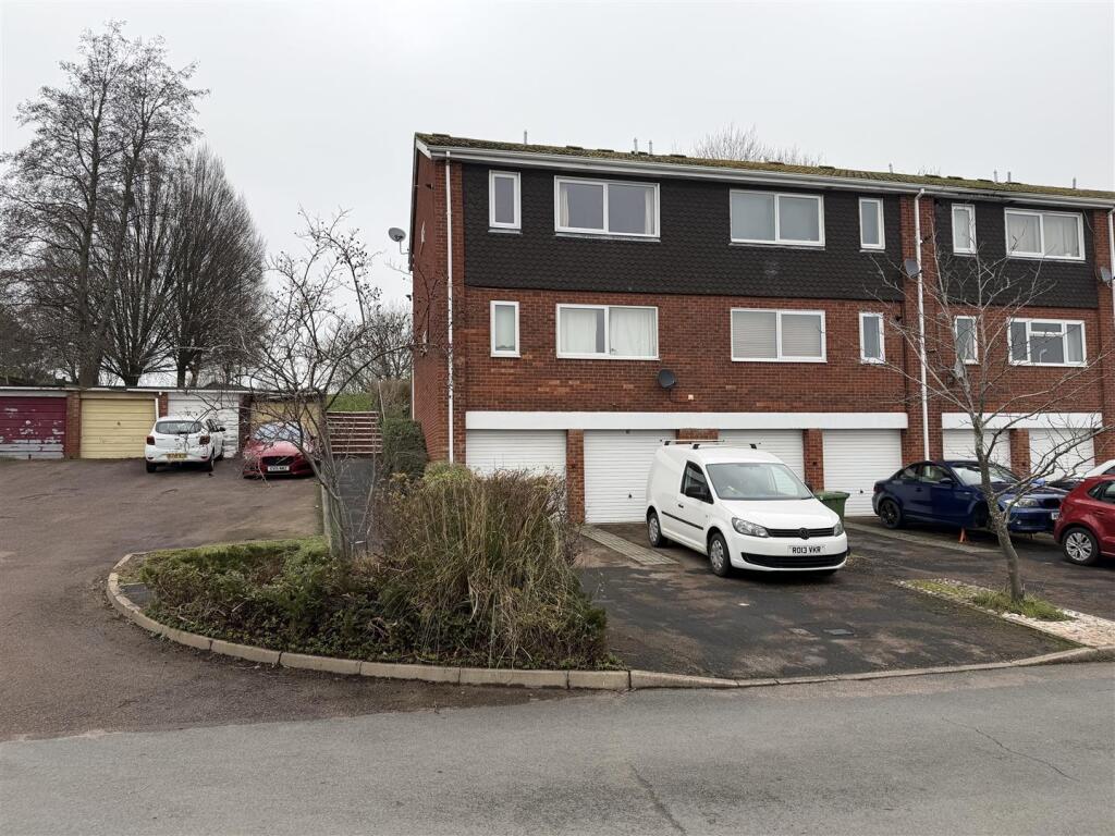 Crane Close, Woodloes Park, Warwick photo 5