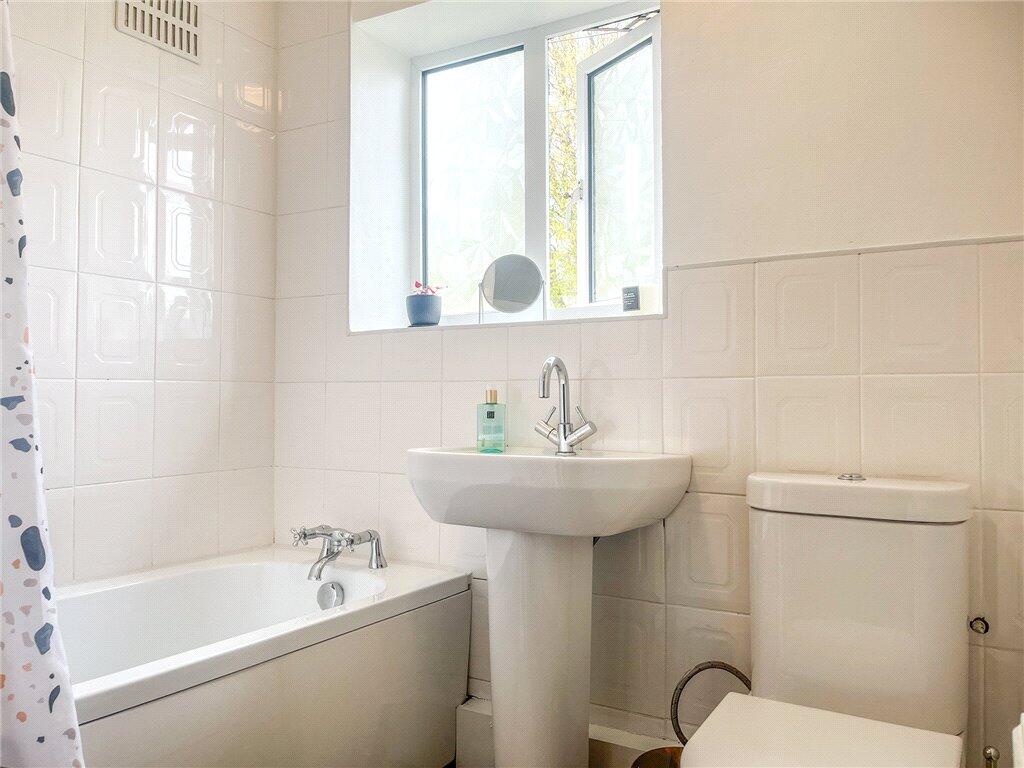 House in Bradford, West Royd, Shipley - More