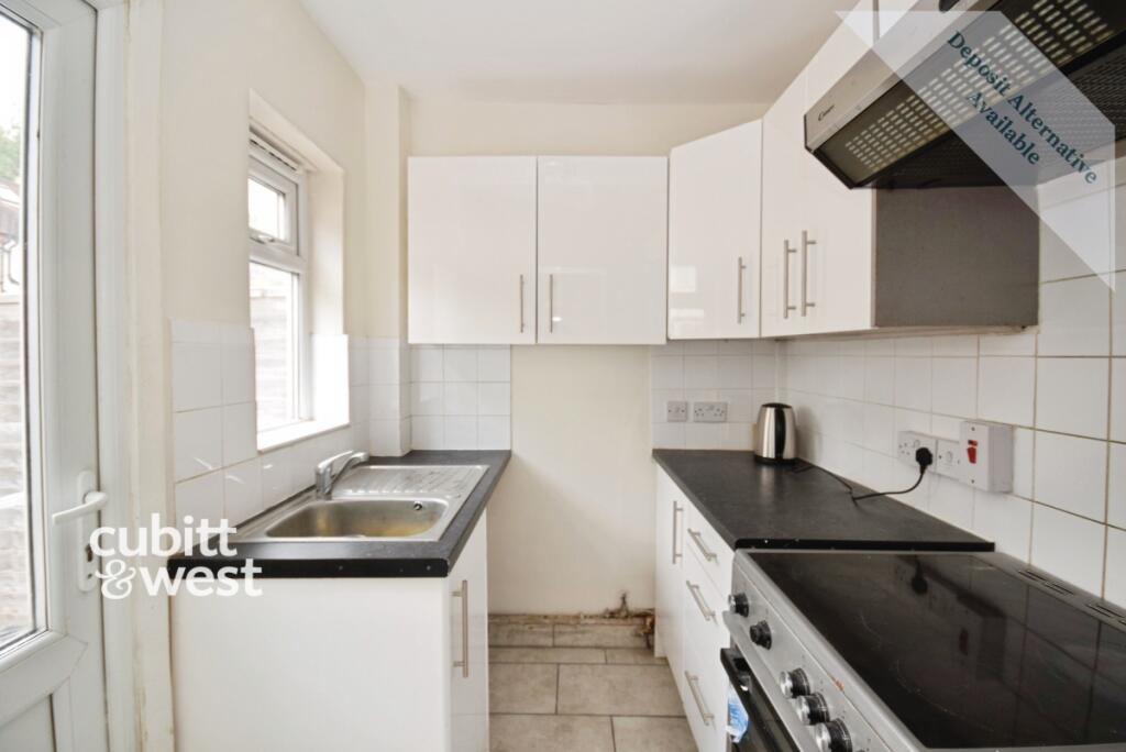 House in Croydon - View 5
