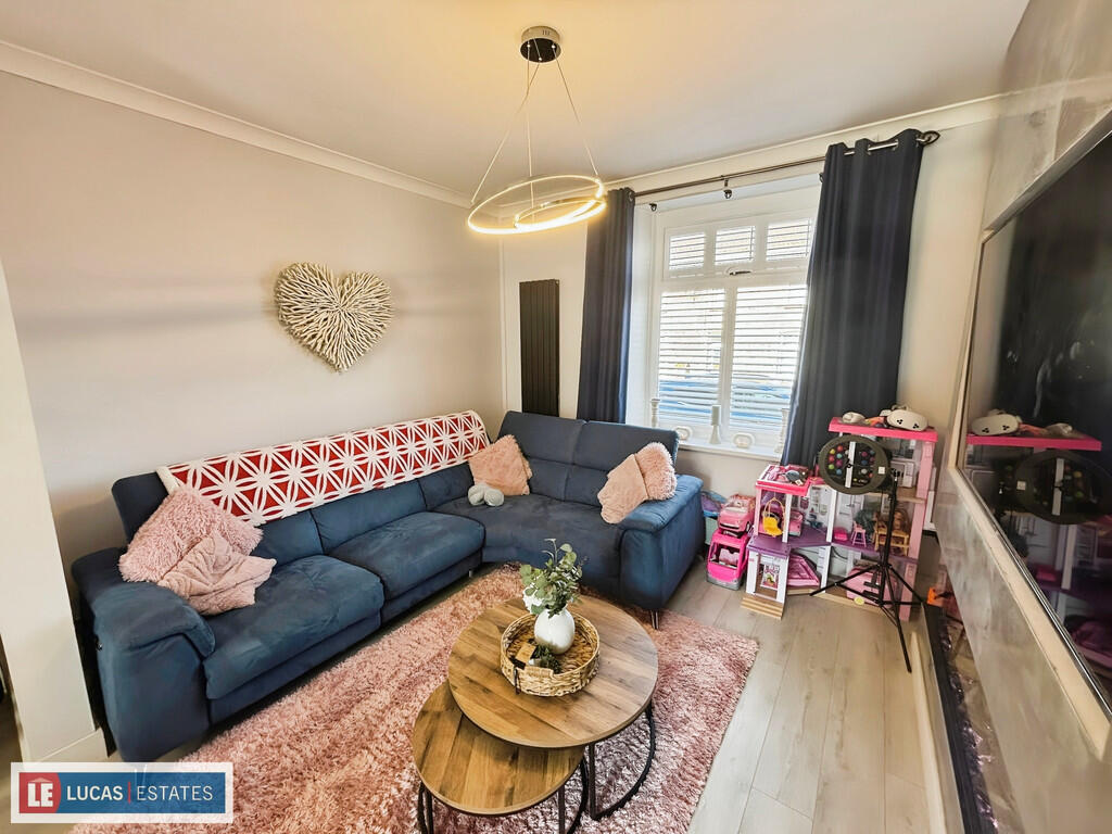 North Avenue, Maesycwmmer, Caerphilly County Borough - View 6