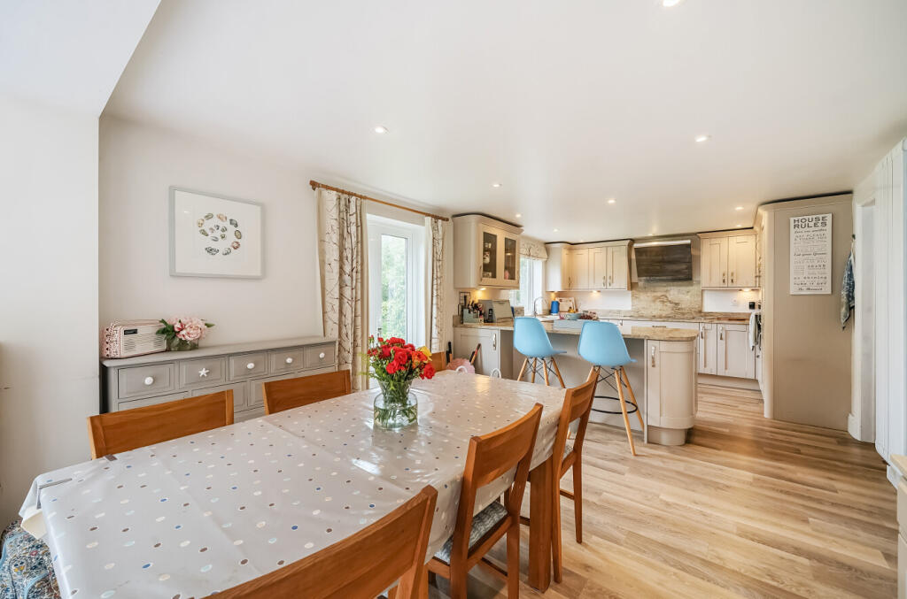 Orchard Cottage, Pamington, Tewkesbury photo 3