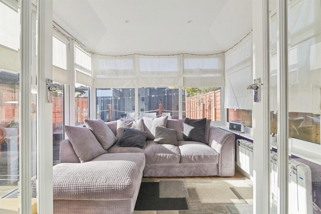 House in Leeds, West Yorkshire - View 3