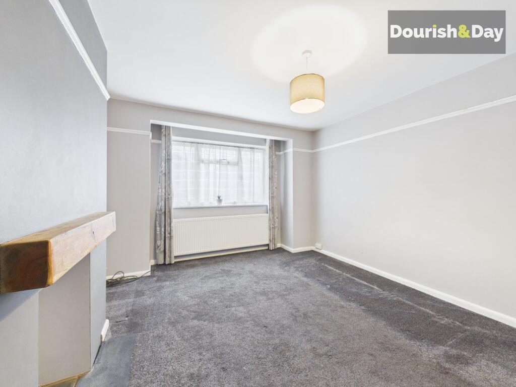 House in Market Drayton, Dalelands, Little Drayton - More
