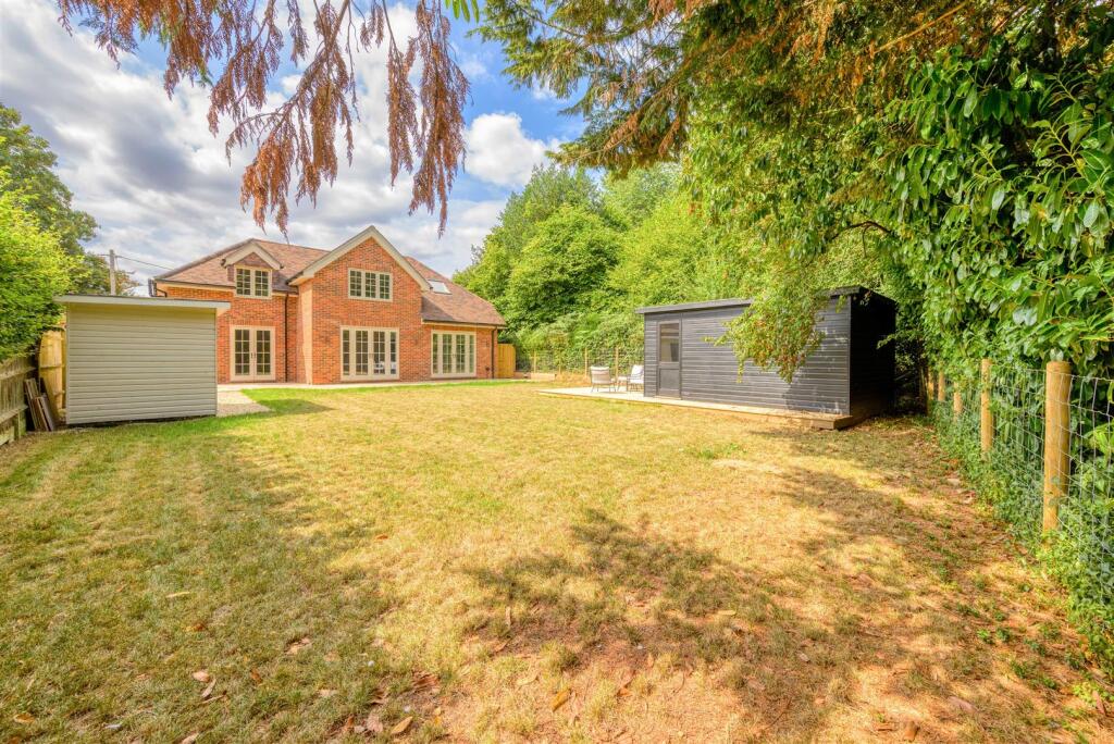 House in South Oxfordshire, Kidmore End - View 2