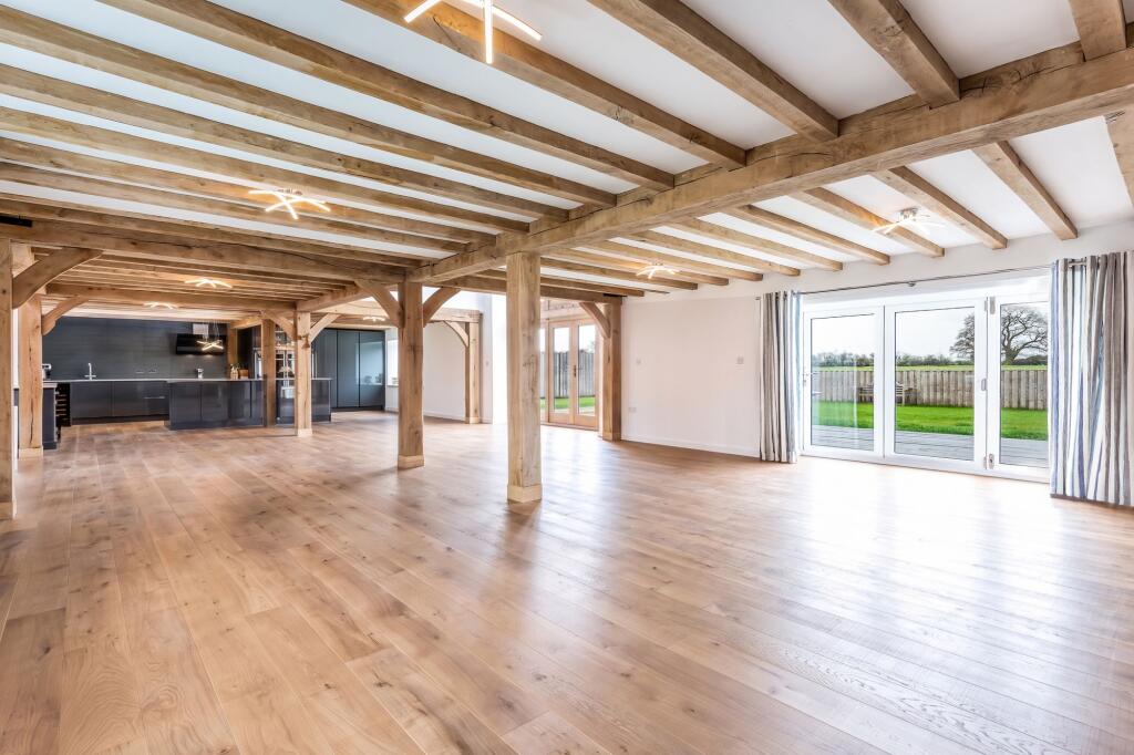 House in Ipswich - View 5