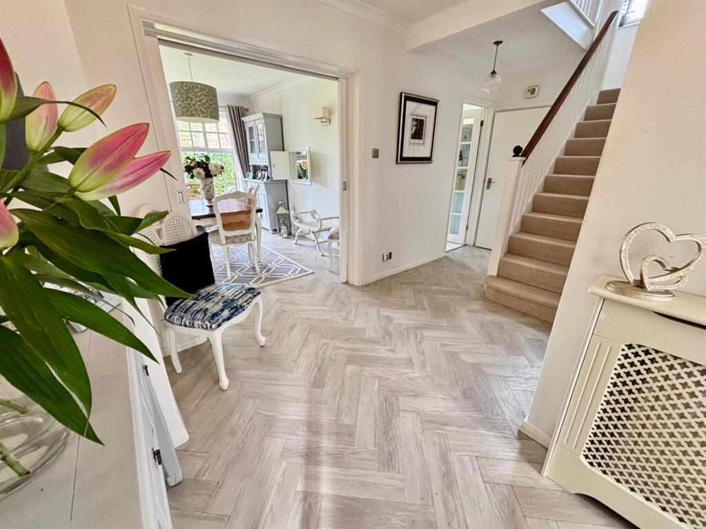 House in Surrey Heath, Old Dean - View 4